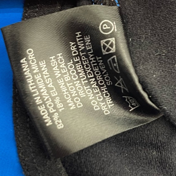 Great, layering 1/4 Zip w/ thumb slots w/ bonded stretchy fabric, thermal warmup - Picture 9 of 10